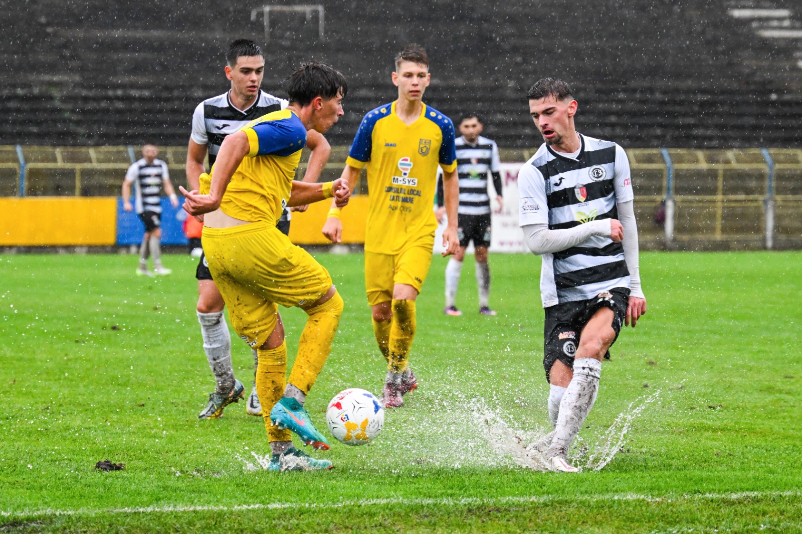 Teren greu, victorie venită pe final pentru CSM Olimpia